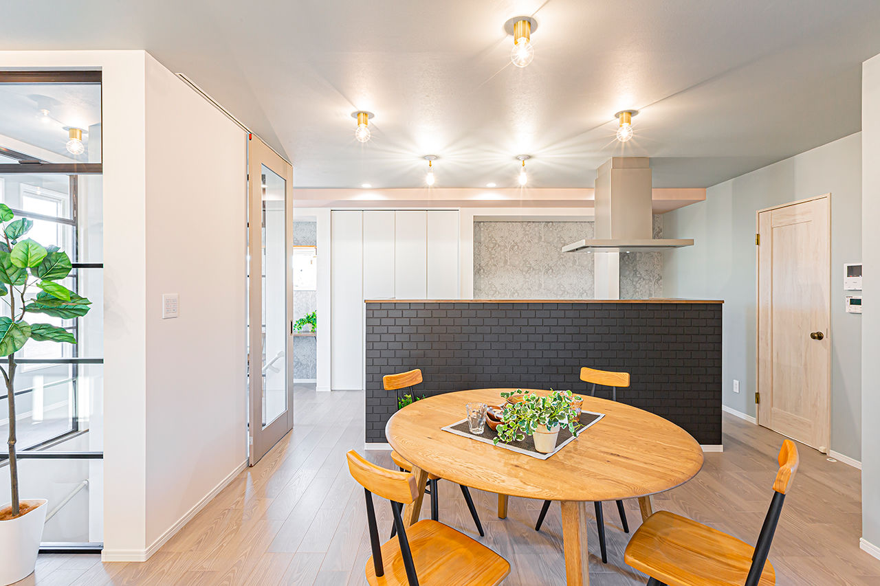 cozy house（コージーハウス） 【2階リビング/2000万円台/33坪/間取り有】フレンチ×クラシカルで大人可愛い。デザイナー監修おしゃれな家の建築実例画像7