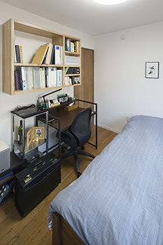 大原建設（パナソニックビルダーズグループ） 【大きな窓からたっぷりの自然光が差し込み心地良い家/間取り有】テクノストラクチャーで耐震面でも安心の建築実例画像8