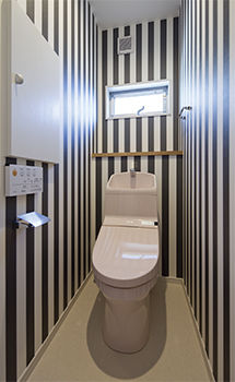 大原建設（パナソニックビルダーズグループ） 【大好きな料理のためにキッチンにこだわった家/間取り有】カフェ風×カリフォルニアスタイルの空間が完成の建築実例画像7