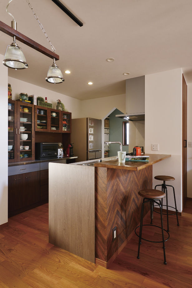 大原建設（パナソニックビルダーズグループ） 【キャンプやサーフィンなどアウトドアのこだわりが散りばめられた家】趣味を身近に感じられる住まいを実現の建築実例画像6