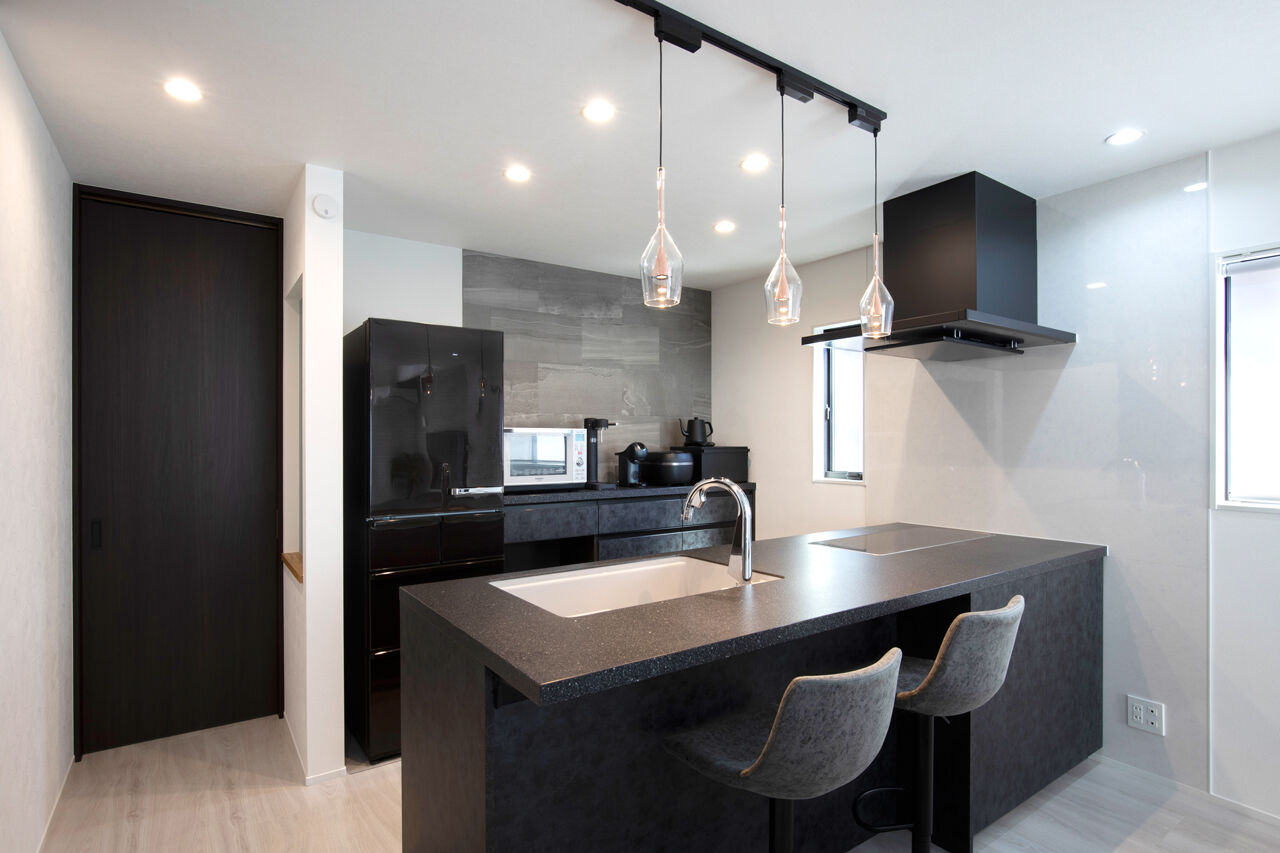 大原建設（パナソニックビルダーズグループ） 【トレーニングルームで家トレを楽しむ、43坪の家/間取り有】心地良い吹き抜けが家族の会話を活発にの建築実例画像5