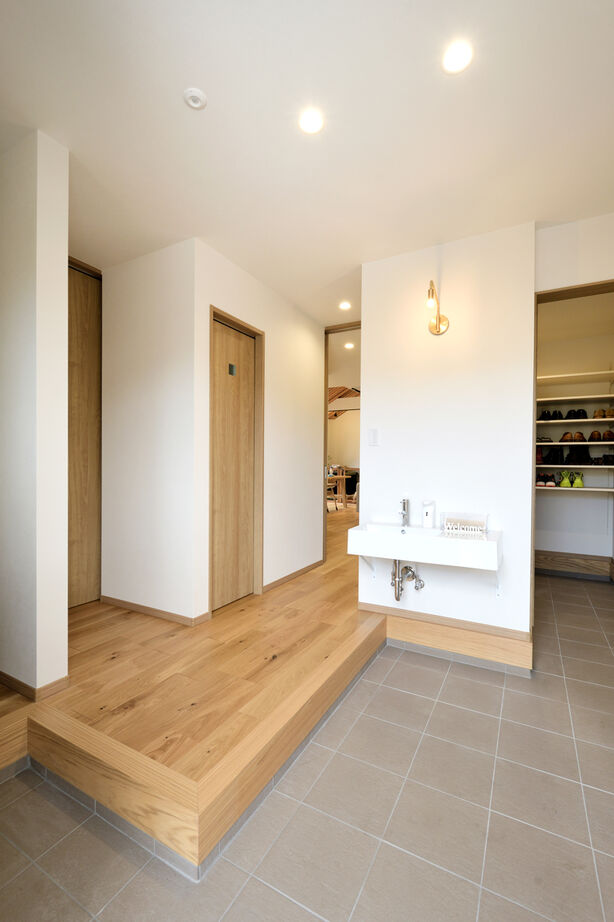 大原建設（パナソニックビルダーズグループ） 【愛犬やバイクを楽しむ、58坪の家/間取り有】ビルトインガレージや広々テラスで、沢山の好きと暮らすの建築実例画像7