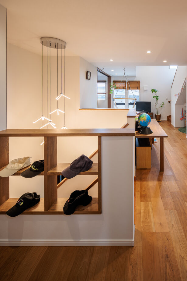 大原建設（パナソニックビルダーズグループ） 【土間玄関とつながるＬＤＫのある33坪の郊外の家】園芸や自転車など「屋外の趣味」を室内でも楽しめる空間の建築実例画像9