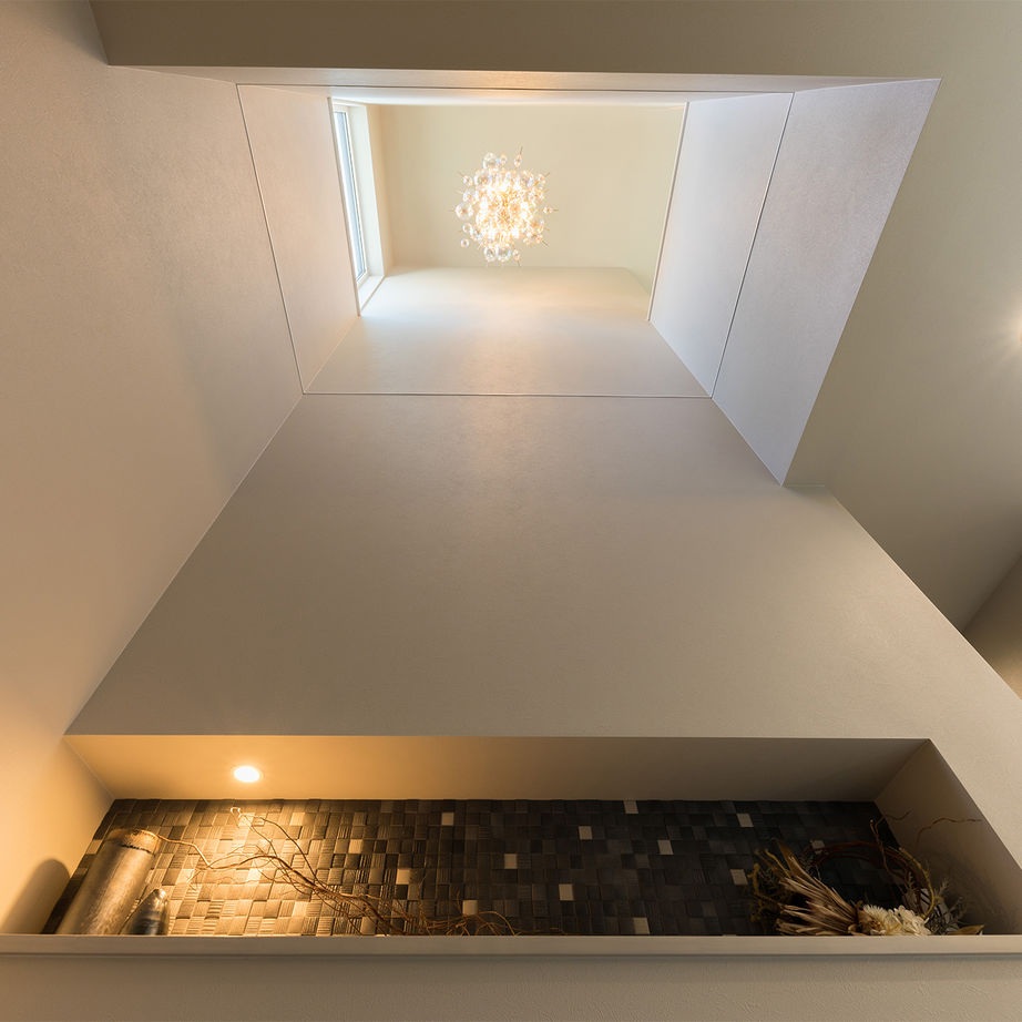 トータテハウジング 【テラス/共働き夫婦/収納充実】グレーインテリアで上品にまとめたオシャレな家の建築実例画像10