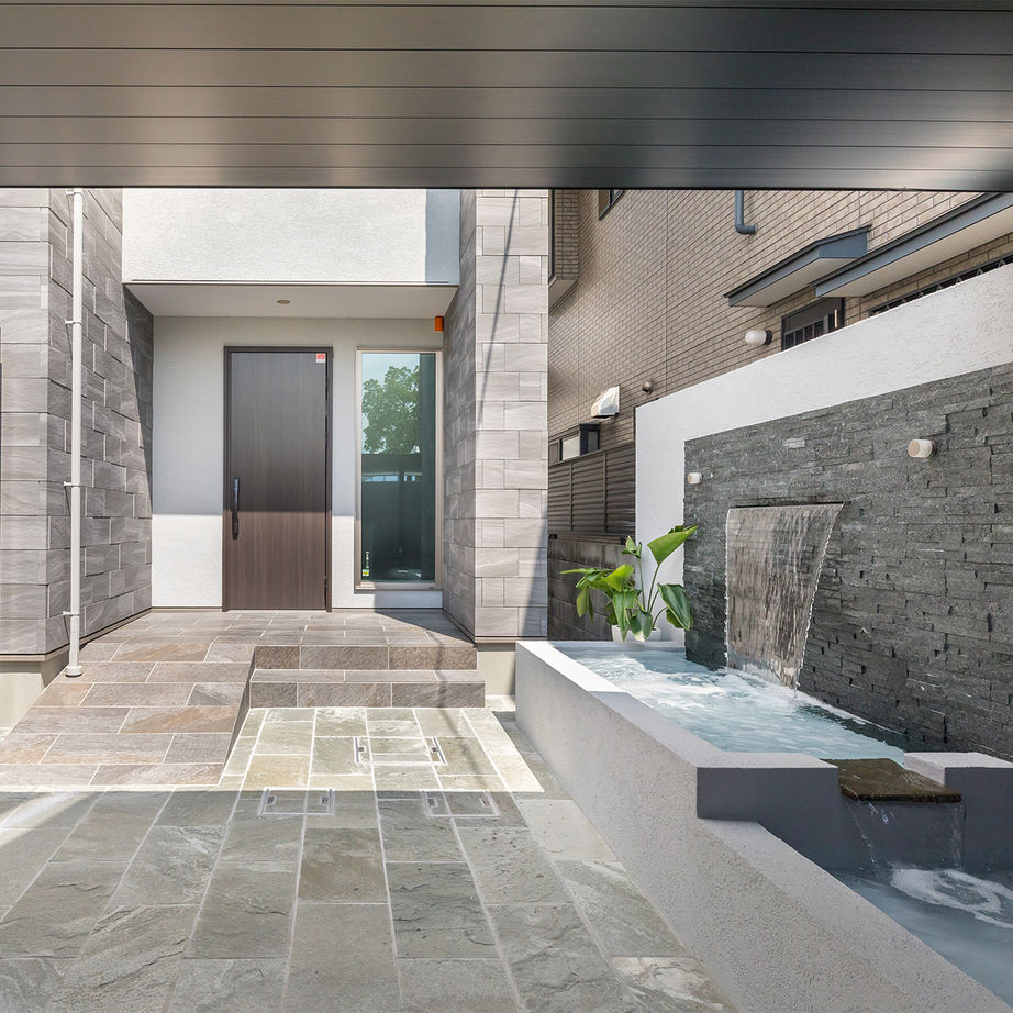 トータテハウジング 2台並列ビルトインガレージのある都市型モダン住宅。趣味を楽しみ、自然を眺め、アーバンスローライフ満喫の建築実例画像5