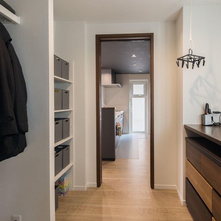 トータテハウジング シックモダンなモデルハウスのイメージをご家族のライフスタイルに合わせてカスタマイズ！の建築実例画像5