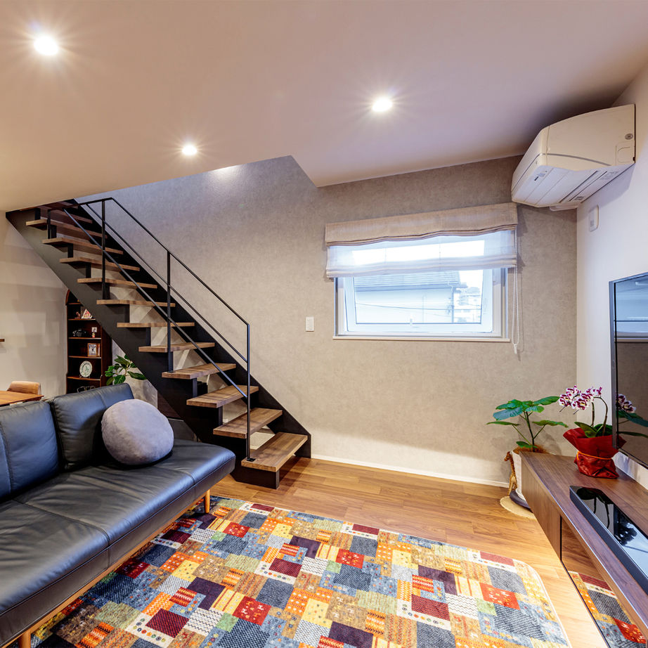 トータテハウジング 【インナーガレージ】と【中庭バルコニー】のある、光と風と空を感じられる「街なか３階建て」の建築実例画像5