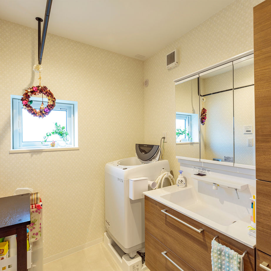 トータテハウジング 【インナーガレージ】と【中庭バルコニー】のある、光と風と空を感じられる「街なか３階建て」の建築実例画像10