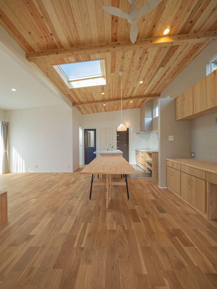 ドヒハウス 【2500万円～2999万円／平屋／アイランドキッチン／木の温かみ】笑顔が集まるLDKを家の中心にの建築実例画像2