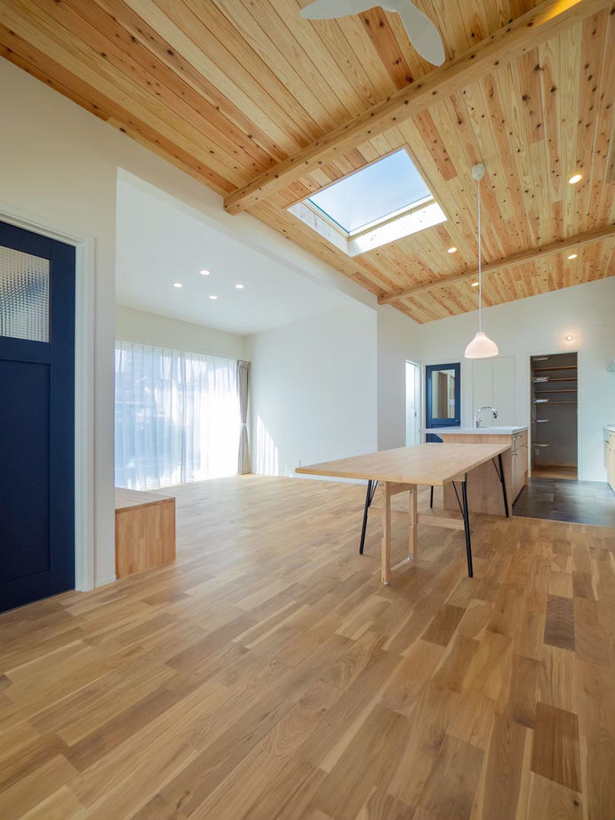 ドヒハウス 【2500万円～2999万円／平屋／アイランドキッチン／木の温かみ】笑顔が集まるLDKを家の中心にの建築実例画像5