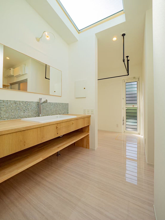 ドヒハウス 【2500万円～2999万円／平屋／アイランドキッチン／木の温かみ】笑顔が集まるLDKを家の中心にの建築実例画像7