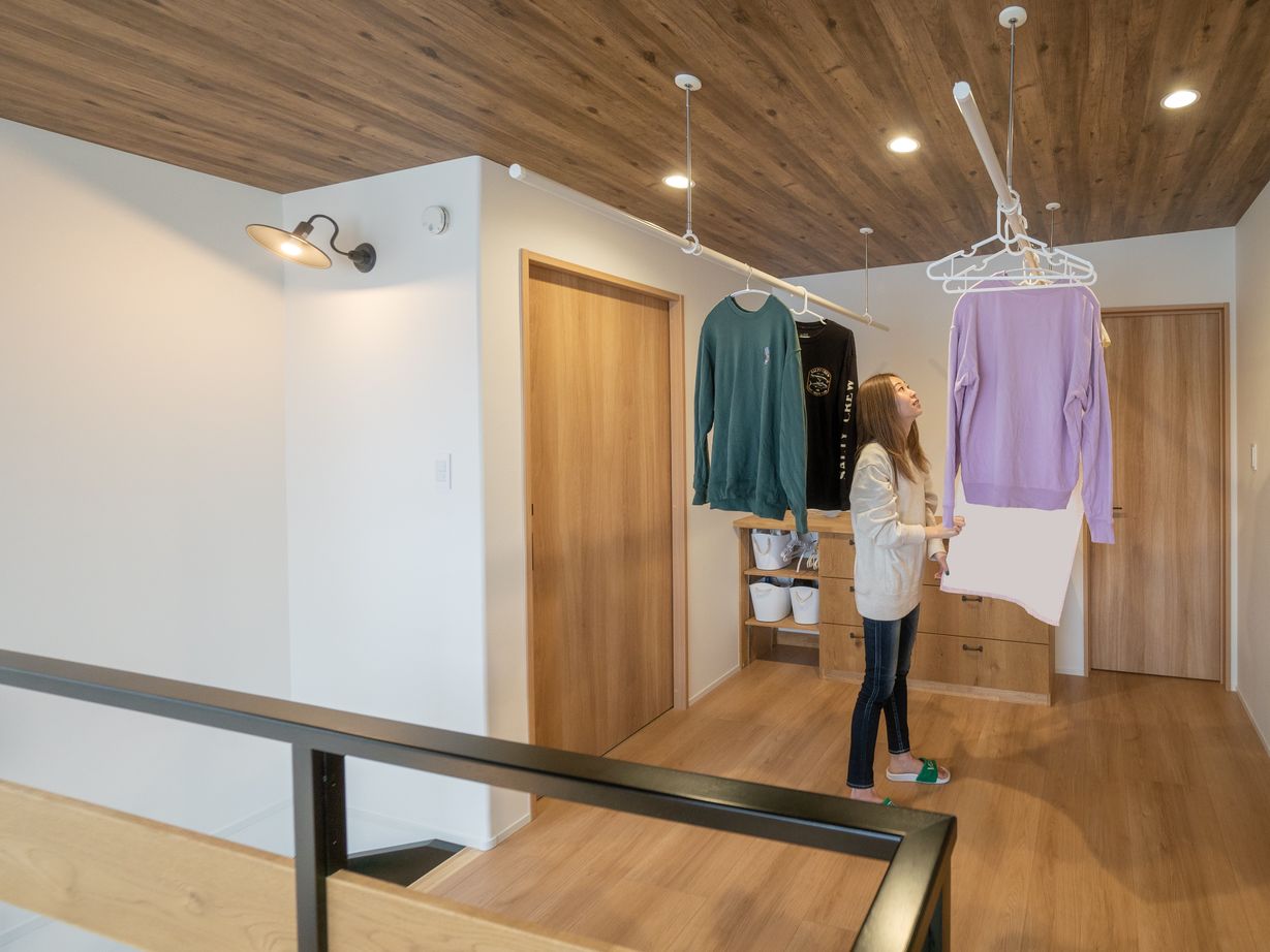 ドヒハウス 【2000万円台】ガレージをフル活用、「遊び」を楽しむ家。の建築実例画像3