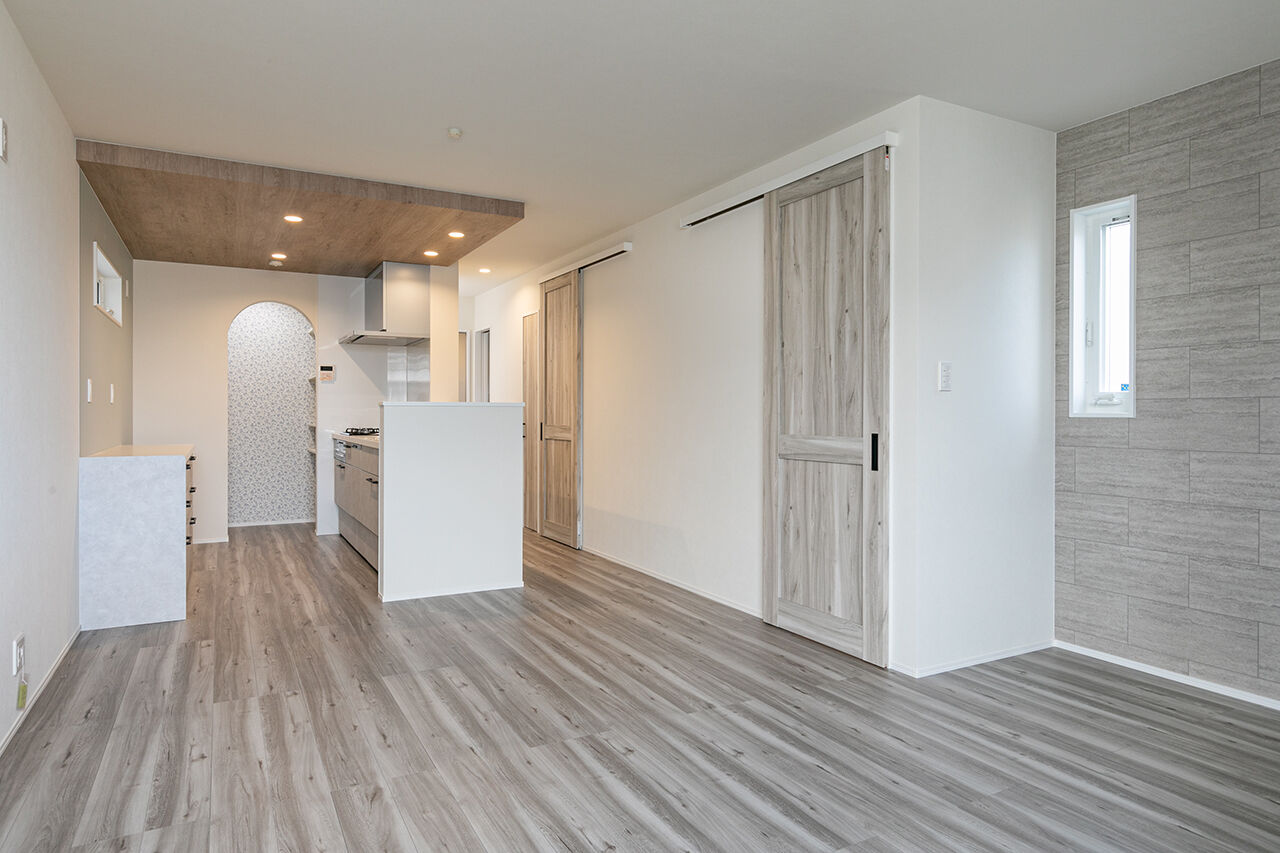 カシコ・クラッセ　樺山工務店 【京都府長岡京市／狭小／1000万円台】プライバシーを気にせずくつろげる狭小3階建ての建築実例画像2