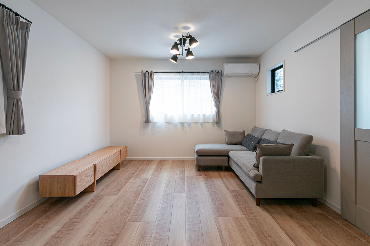 カシコ・クラッセ　樺山工務店 【大阪府大阪市／狭小／1000万円台】念願のインナーガレージのある3階建ての家の建築実例画像5