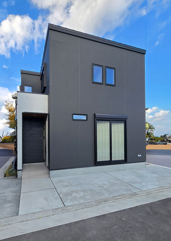 カシコ・クラッセ　樺山工務店 【大阪府茨木市／1000万円台】帰宅動線や家事動線にこだわり快適な暮らしを実現の建築実例画像2