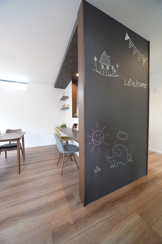 カシコ・クラッセ　樺山工務店 【大阪府吹田市／狭小／1000万円台】カフェスタイルがオシャレな狭小3階建ての建築実例画像7