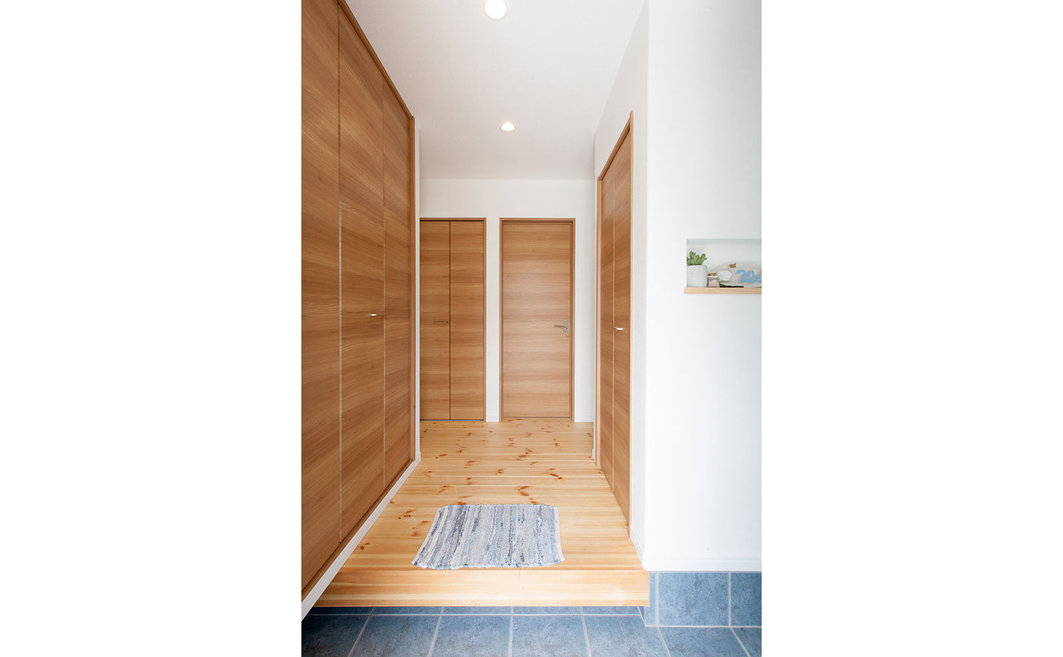 Suumo 3ldk 平屋 小上がり和室 木の家 勾配天井で広い空間を演出する アメリカンスタイルな平屋 コスモホーム の建築実例詳細 注文住宅