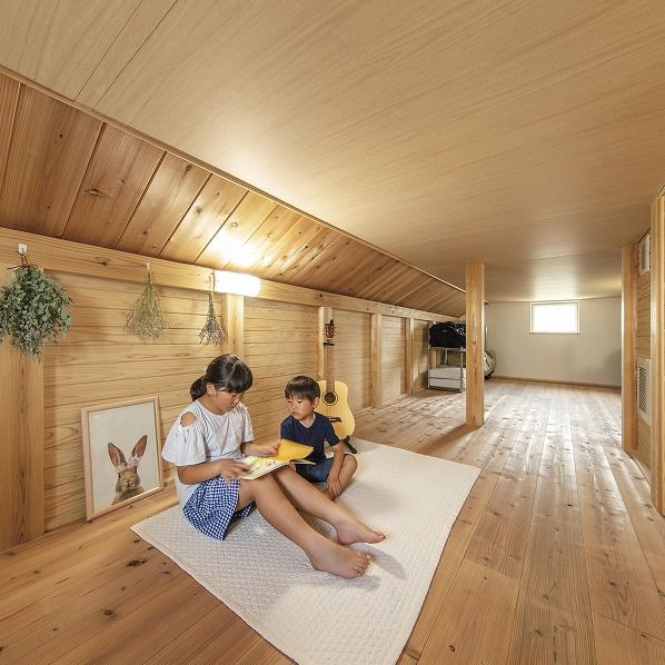 棟匠 「裸足で過ごすのが気持ちいい！」　無垢の木の優しさと全館空調で叶えたくつろぎの住まいの建築実例画像6