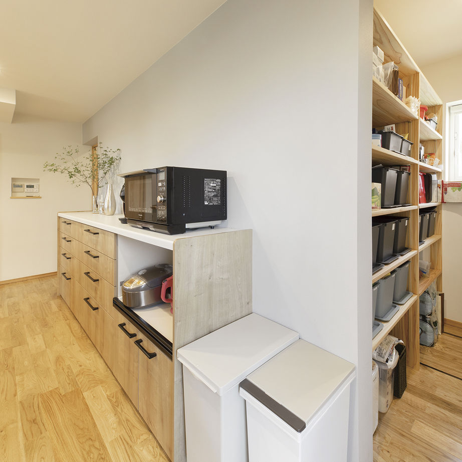 棟匠 シンプルだからこそ、居心地がいい。木のぬくもりと全館空調の快適さに包まれた、のびのび暮らせる住まいの建築実例画像5