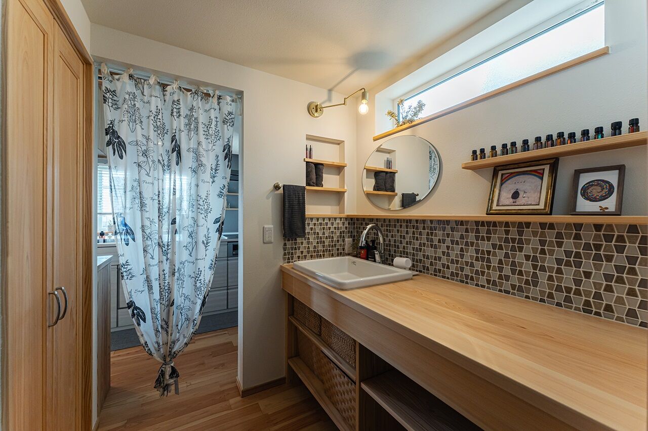 棟匠 無垢材を使った住まいの心地よさと平屋ならではの暮らしやすさを実感の建築実例画像5