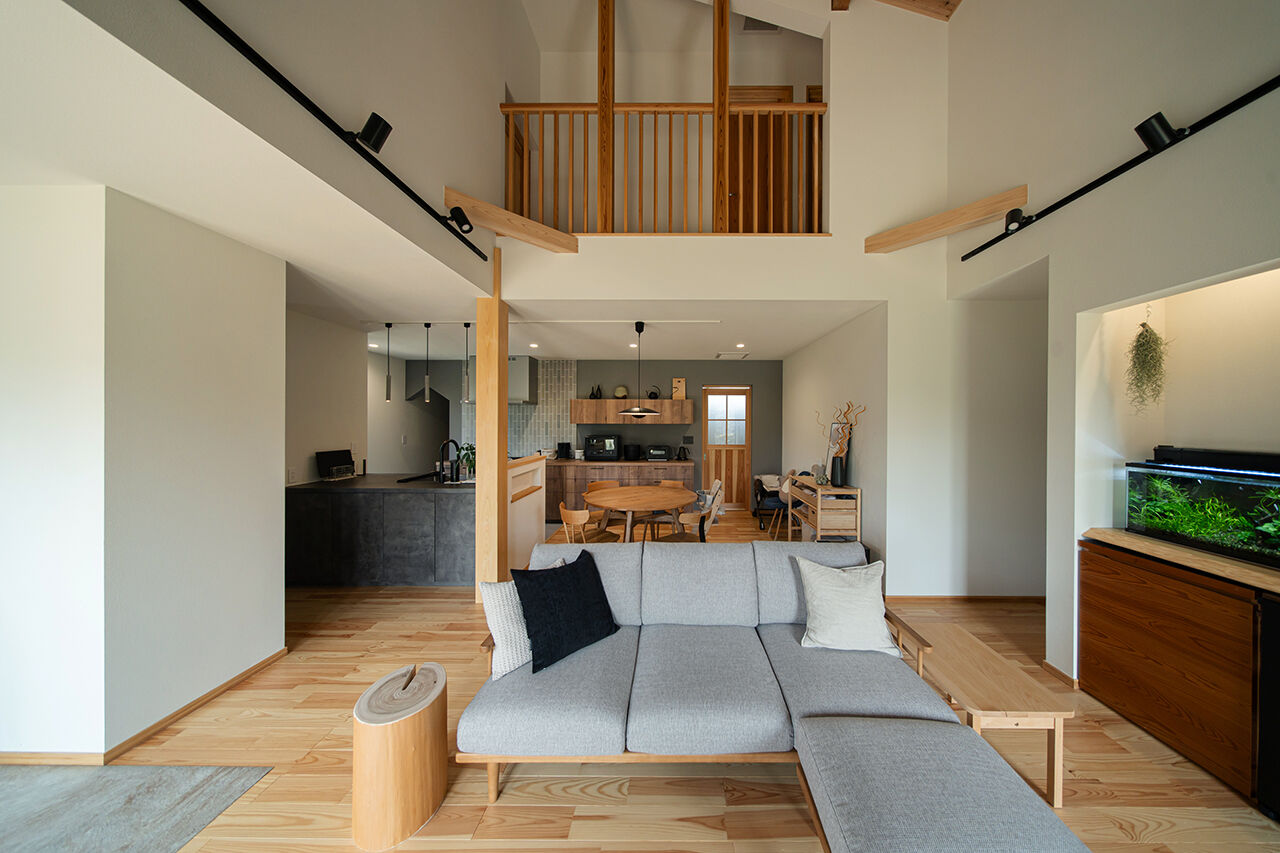 棟匠 全館空調と地元の木が決め手に。住み心地にこだわった和モダンの1.5階建て。の建築実例画像3