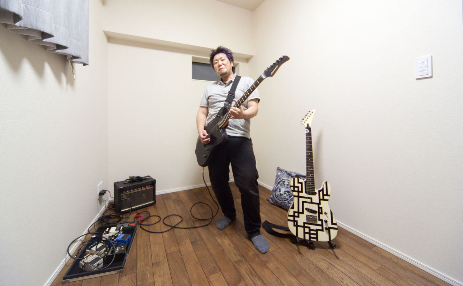 ジューケン 【狭小住宅】約35坪の角地で、3台分のビルトインガレージ、音楽室、中庭のある家の建築実例画像8