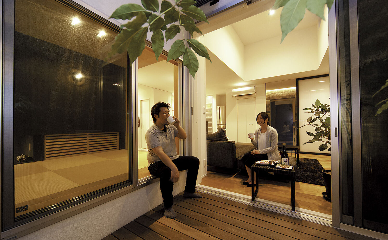 ジューケン 【狭小住宅】約35坪の角地で、3台分のビルトインガレージ、音楽室、中庭のある家の建築実例画像9