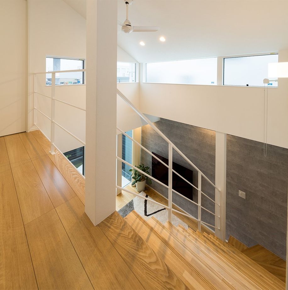 ジューケン 【変形地／約60坪の旗竿地】住宅密集地を「設計力×外構」でカバー／ 人目を気にせず明るく豊かな暮らしをの建築実例画像8