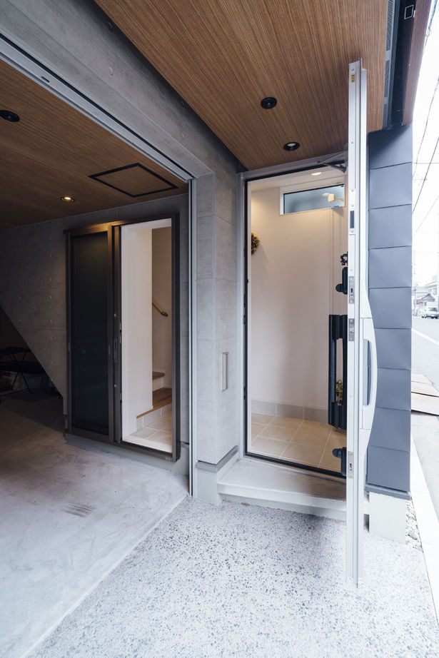 ジューケン 【街中狭小地23坪】中庭でバーベキューができる×ビルに挟まれたコンパクトな家の建築実例画像3