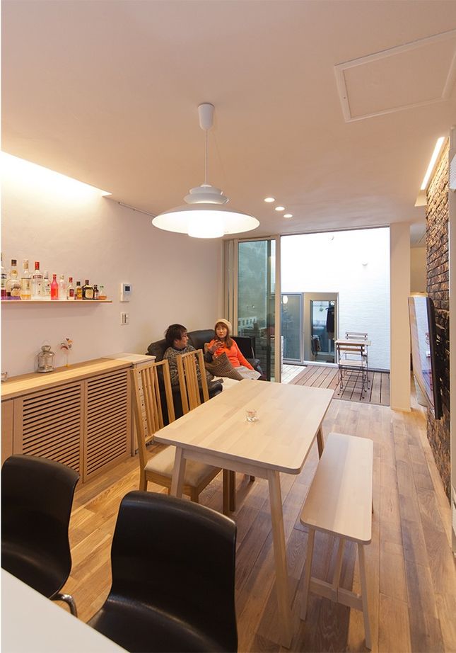 ジューケン 【街中狭小地23坪】中庭でバーベキューができる×ビルに挟まれたコンパクトな家の建築実例画像6
