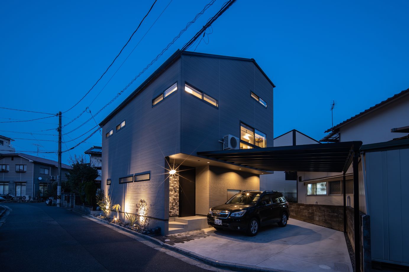 ジューケン 【変形狭小地／28坪】難しい地型でも諦めない／ 設計力で土地代も抑える「スキップフロアの家」の建築実例画像1