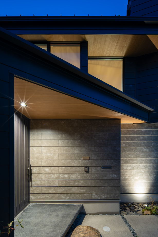 ジューケン 【変形地】奥地でも駐車ラクラク 1.5階リビングで叶えたカーテンレスな生活の建築実例画像10