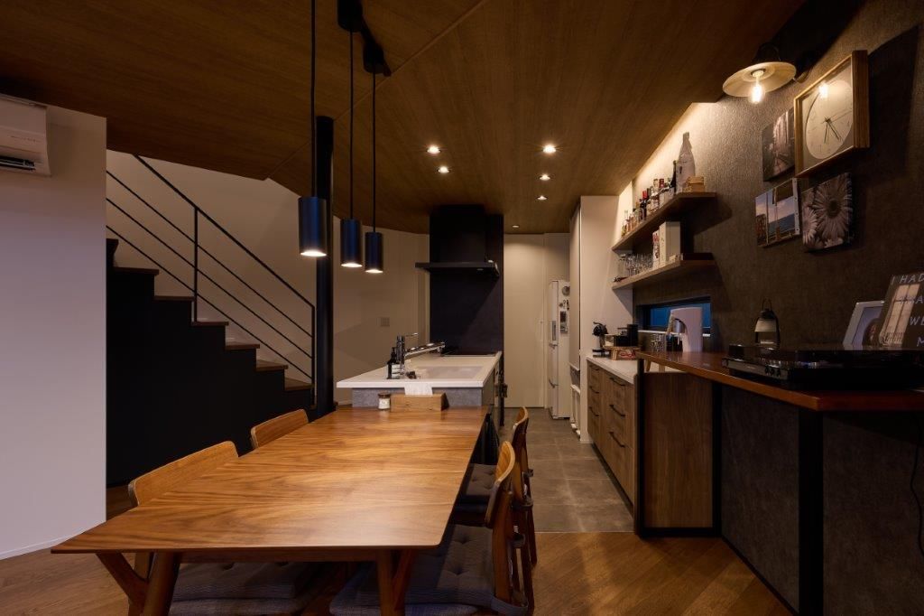 ジューケン 【土地面積約42坪】変形地の苦手をくの字で解消。陽射したっぷりなガーデンスペースのある家の建築実例画像6