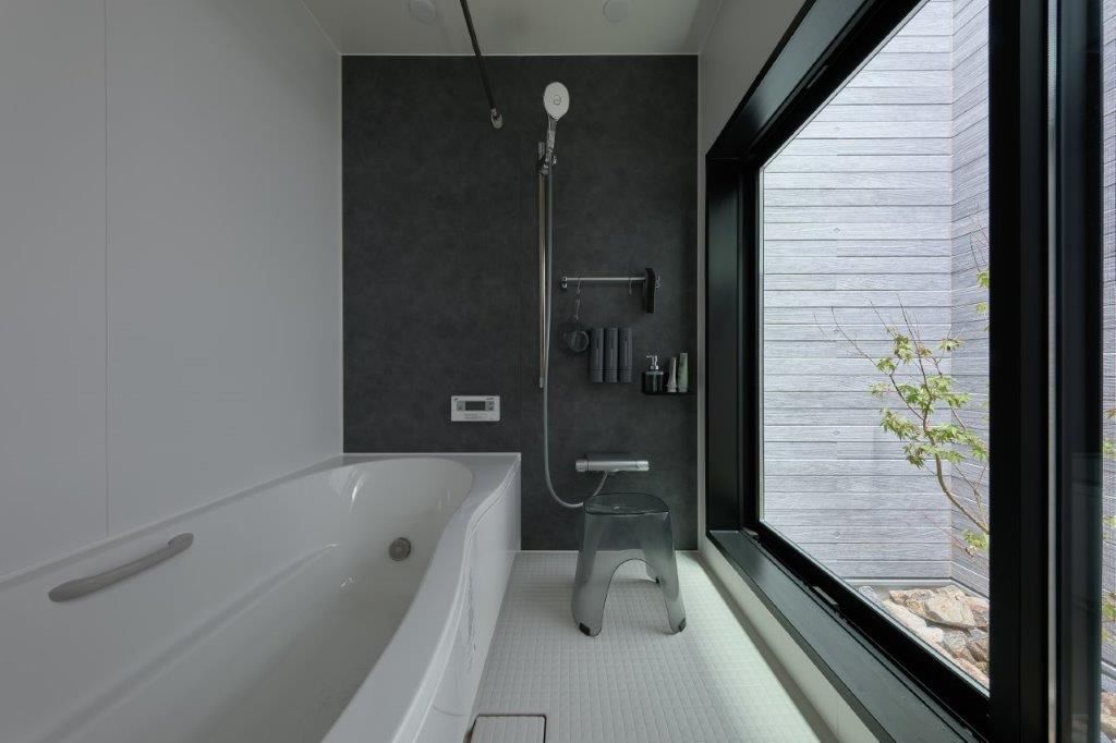 ジューケン 【狭小３階建】密集地のビハインドを逆手に考えてみる ／ 外部空間を味方につけたジャパンディスタイルの家の建築実例画像9