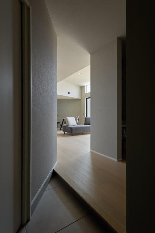 ジューケン 【角地/整形地】整形地に遊び心ある間取りとペットも喜ぶスキップフロアのある家の建築実例画像8