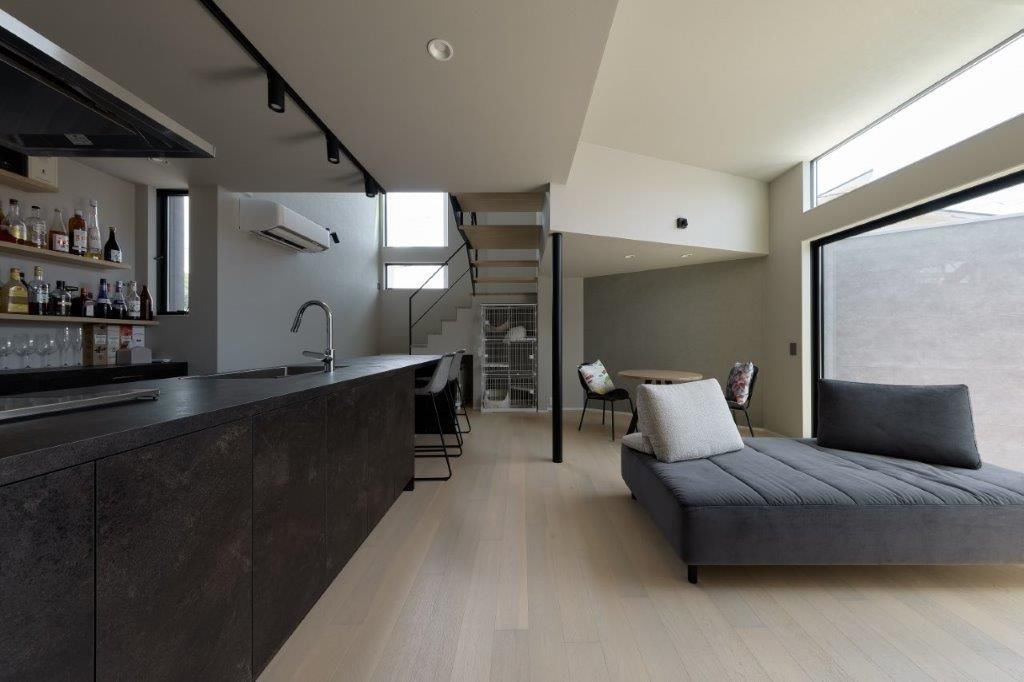 ジューケン 【角地/整形地】整形地に遊び心ある間取りとペットも喜ぶスキップフロアのある家の建築実例画像9