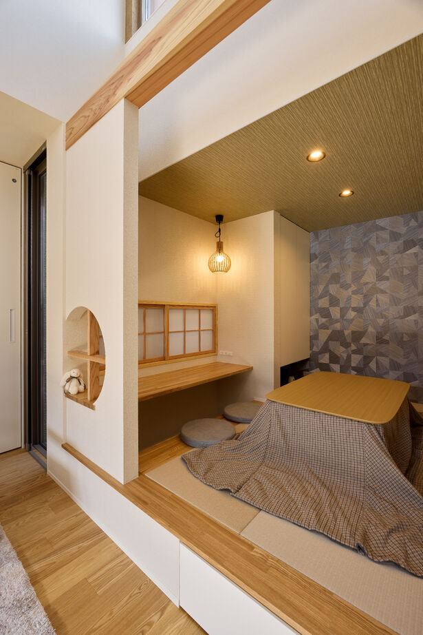 ジューケン 【整形地・北欧×和】空が見える吹抜けと”スキップフロア”の書斎がある家の建築実例画像6