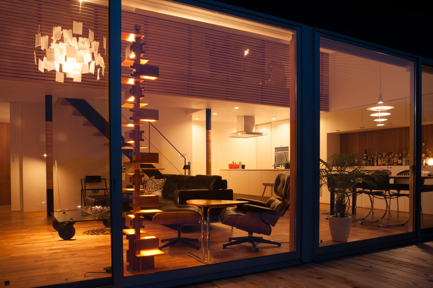 住空間設計Labo 【4000万円・神戸市】非日常を楽しむ。住まい手と建築士のセンスが融合した「リゾートスティ」感覚の住まいの建築実例画像7