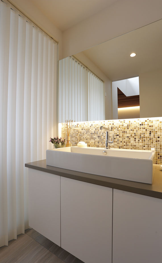 住空間設計Labo 【3000万円台・間取り図・豊中市】デザインも家事ラクも叶える。借景を活かす、光と緑を感じる中庭のある家の建築実例画像10