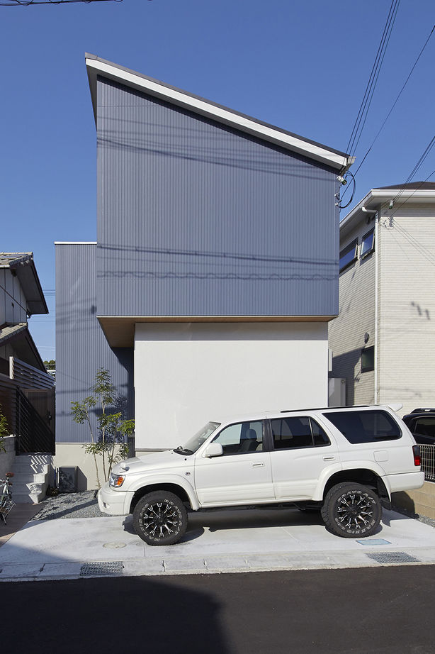 住空間設計Labo 【1000万円台・明石市】土間とキッチンが家の真ん中。団らんを大切にできるカフェスタイルの家の建築実例画像2