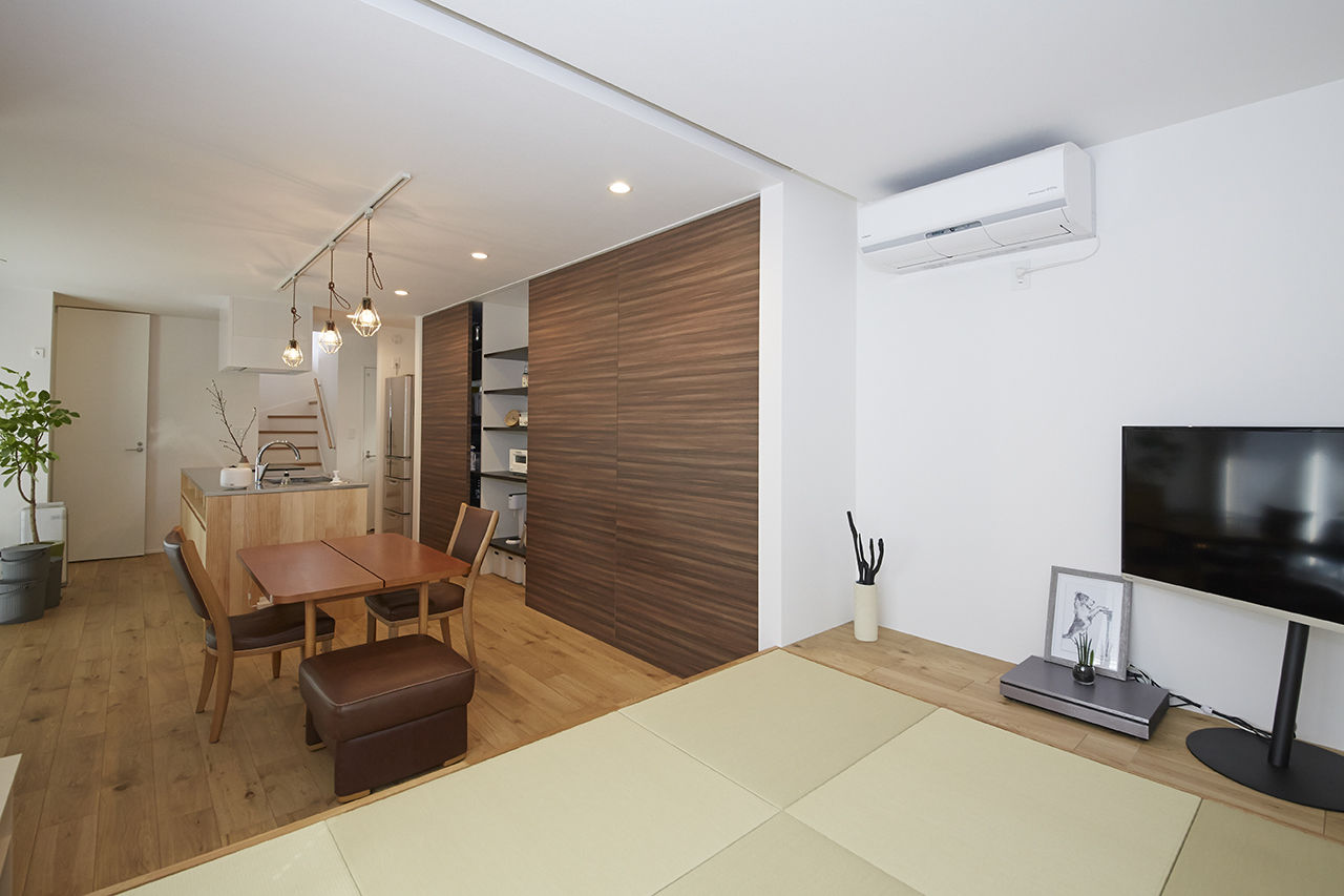 住空間設計Labo 【1000万円台・明石市】土間とキッチンが家の真ん中。団らんを大切にできるカフェスタイルの家の建築実例画像6