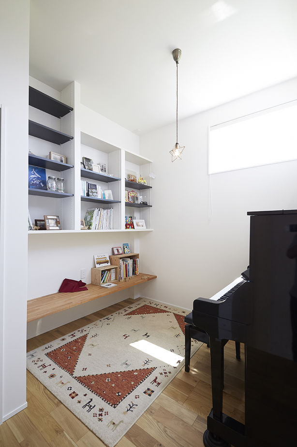 住空間設計Labo 【2000万円台・明石市】中庭のある三角屋根の家。行き止まりのない回遊動線で家事も子育てもしやすいの建築実例画像8