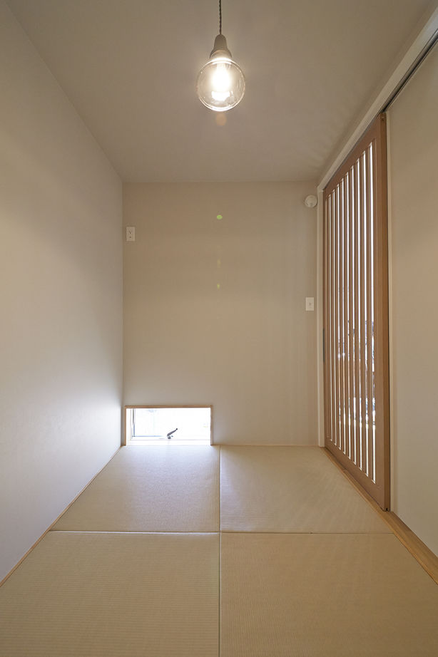 住空間設計Labo 【2000万円台・明石市】中庭のある三角屋根の家。行き止まりのない回遊動線で家事も子育てもしやすいの建築実例画像10