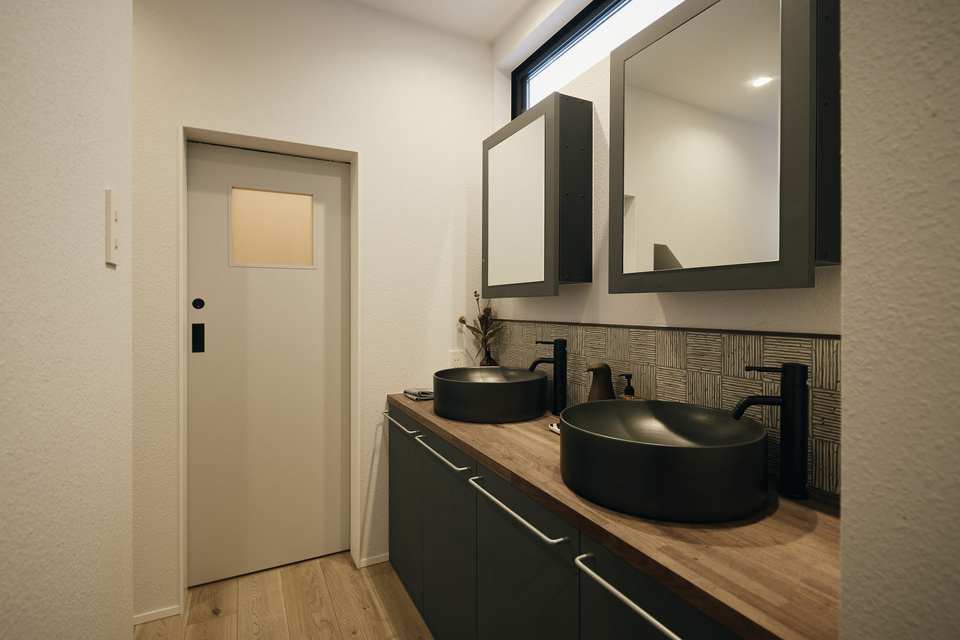 住空間設計Labo 【狭小21坪・2000万円台・間取り・神戸市東灘区】開放感のあるアウトドアリビングの3階建て住宅。の建築実例画像5