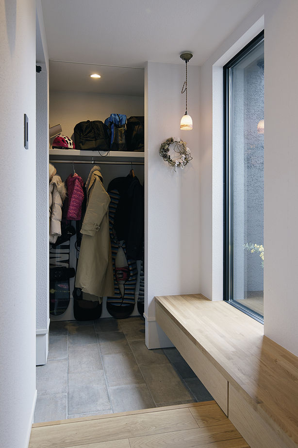 住空間設計Labo 【狭小21坪・2000万円台・間取り・神戸市東灘区】開放感のあるアウトドアリビングの3階建て住宅。の建築実例画像8