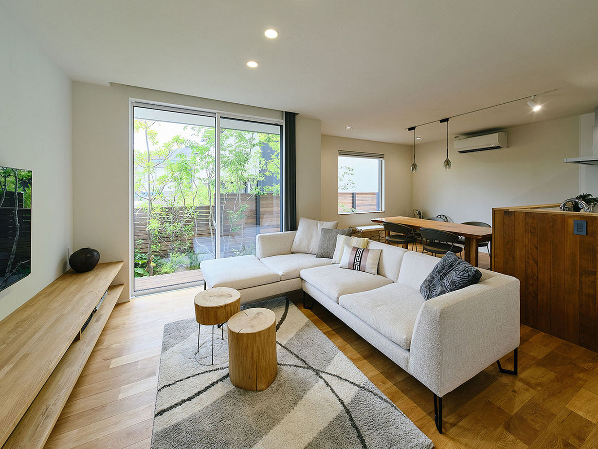 住空間設計Labo 【2000万円台・西宮市】経年劣化を愉しみ、人に優しいパッシブデザイン。床下空間利用の熱交換換気システムの建築実例画像2