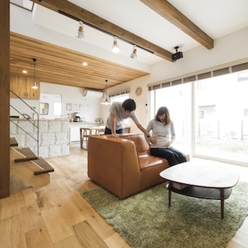 NOA HOME 大谷石を活かした、カフェのようなデザイン。おしゃれ×便利な間取りが両立した、36坪自然素材の家の建築実例画像8