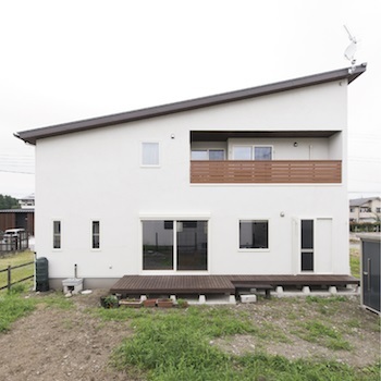 NOA HOME 大谷石を活かした、カフェのようなデザイン。おしゃれ×便利な間取りが両立した、36坪自然素材の家の建築実例画像10