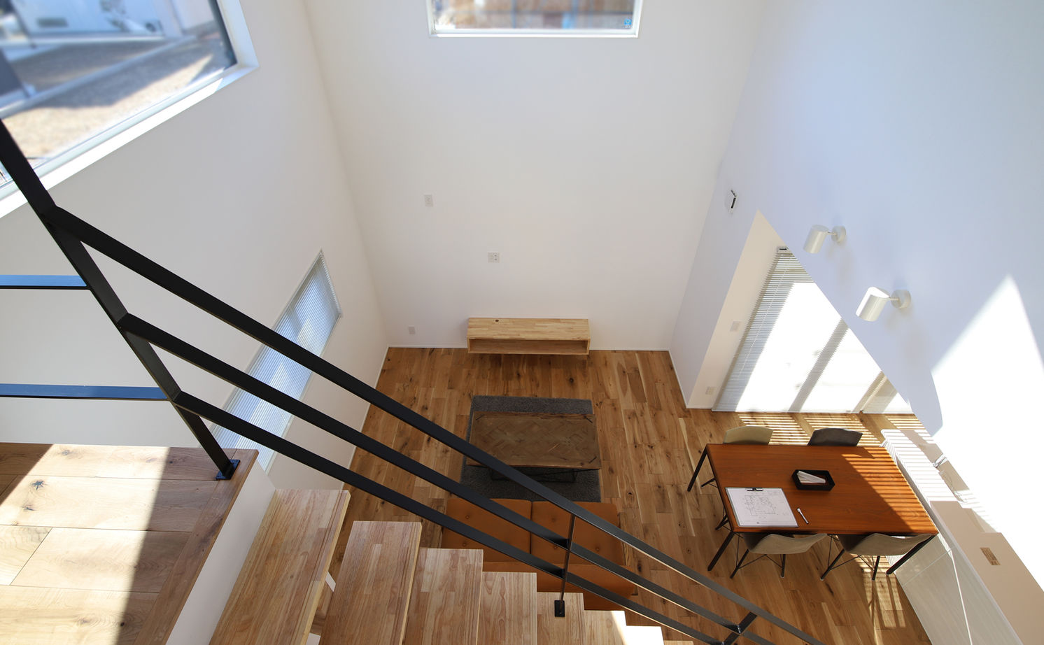 NOA HOME ダイニングでお酒を愉しむひとときに安らぐ…。暮らしの中で「好き」を身近に感じる34坪の住まいの建築実例画像3