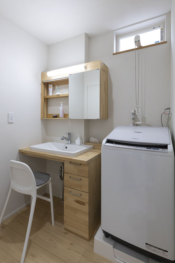 キミドリ建築 【3000万円台/40坪台/自然素材/間取り有】グラフィックデザイナーのアトリエを併設したナチュラルな住まいの建築実例画像10